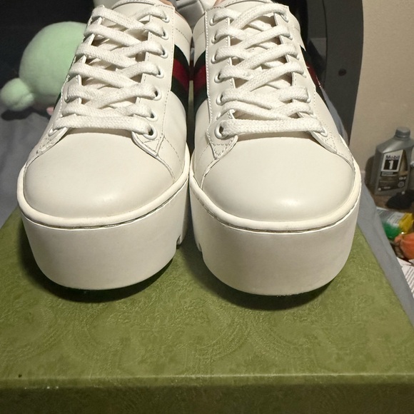 Gucci WOMEN'S ACE PLATFORM SNEAKER - Picture 3 of 6
